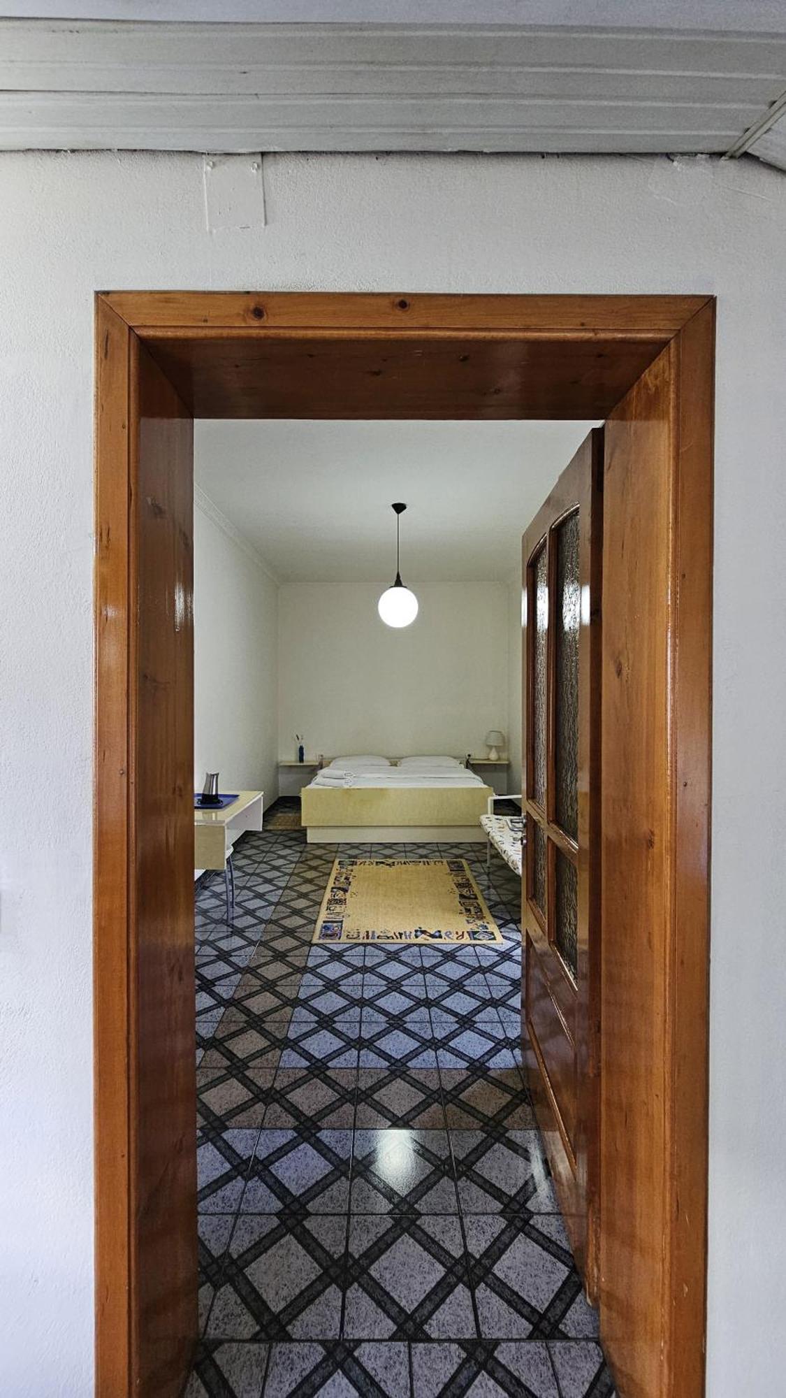 Angie'S Shared Villa Tam 티라나 외부 사진